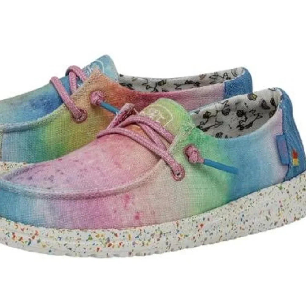 Hey Dude Wendy Dreamer Magic. Brand New. Big Kids Size: 4y & 5y.